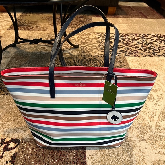 Kate Spade multicolor tote. - Picture 1 of 8